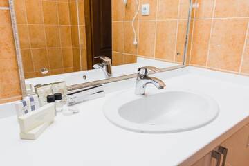 Фото номера Стандартный двухместный номер с 2 отдельными кроватями Отель Кұрмет г. Уральск 3