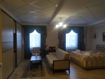 Фото номера Люкс с кроватью размера «king-size» Отель Europa Hotel г. Уральск 3
