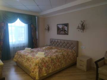 Фото номера Люкс с кроватью размера «king-size» Отель Europa Hotel г. Уральск 4